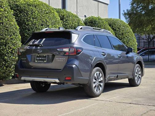 2025 Subaru Outback Touring XT