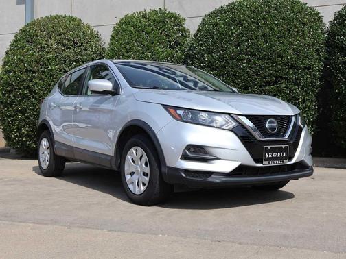2020 Nissan Rogue Sport S