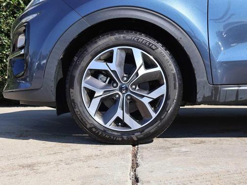 2022 Kia Sportage EX