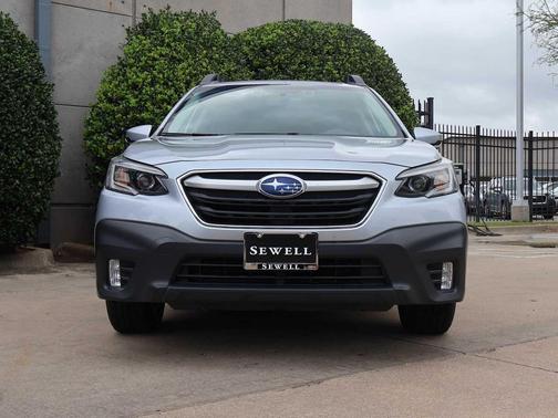 Ice Silver Metallic 2022 Subaru Outback Premium