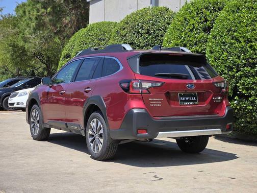 2025 Subaru Outback Touring