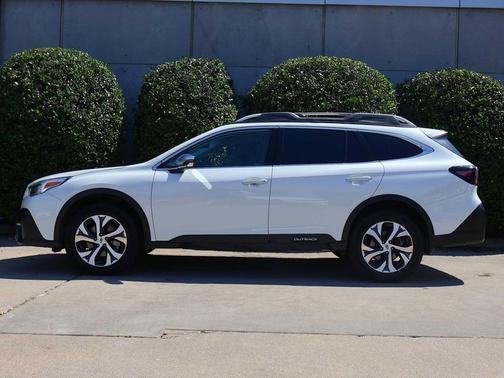Crystal White Pearl 2021 Subaru Outback Touring XT