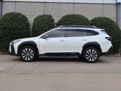 Crystal White Pearl 2024 Subaru Outback Touring XT