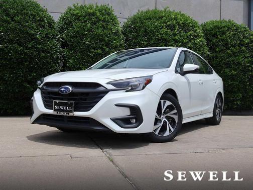 Crystal White Pearl 2025 Subaru Legacy Premium