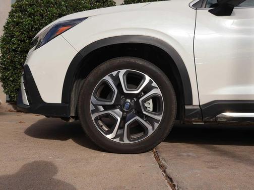 2024 Subaru Ascent Limited 8-Passenger