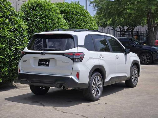 Crystal White Pearl 2026 Subaru Forester Touring