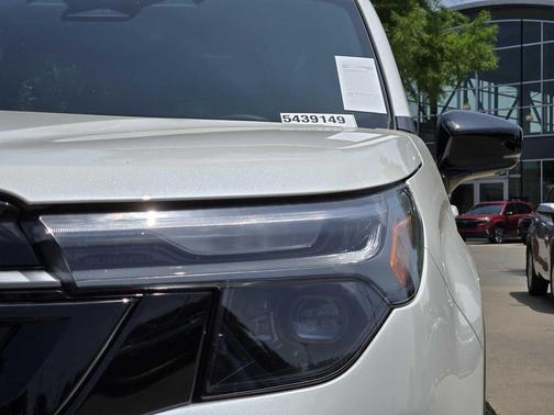 Crystal White Pearl 2026 Subaru Forester Touring