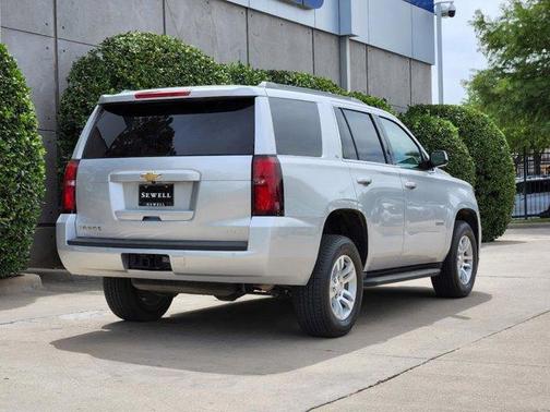 Photo 4 of 32 of 2019 Chevrolet Tahoe LT