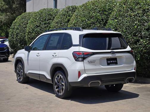 Crystal White Pearl 2026 Subaru Forester Limited