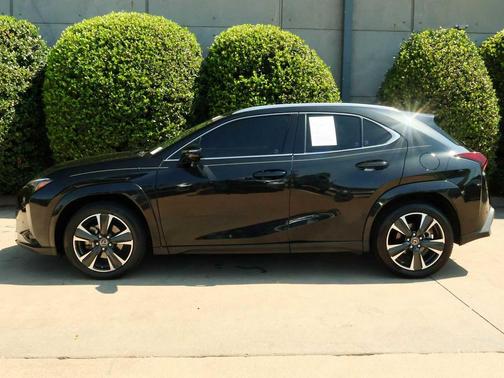 2024 Lexus UX 250h Base