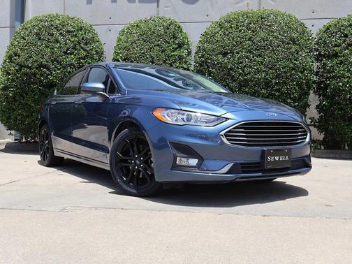 Blue 2019 Ford Fusion SE