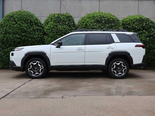 Crystal White Pearl 2026 Subaru Outback Touring