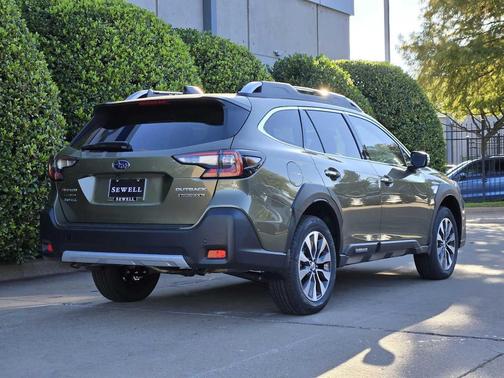2025 Subaru Outback Touring XT