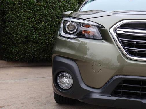 2018 Subaru Outback 2.5i Touring