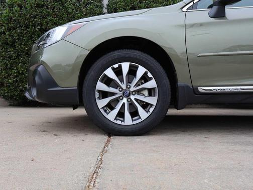 2018 Subaru Outback 2.5i Touring