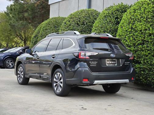 2025 Subaru Outback Touring XT