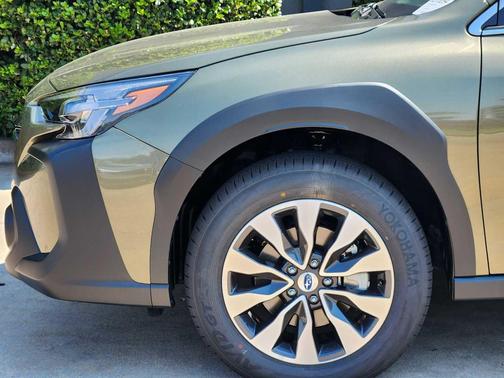 2025 Subaru Outback Touring XT