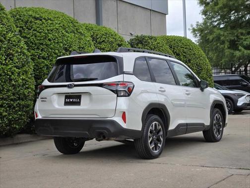 2025 Subaru Forester Premium