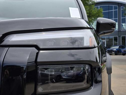 Crystal Black Silica 2026 Subaru Outback Premium