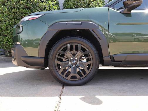 Deep Emerald Green Pearl 2026 Subaru Outback Limited XT