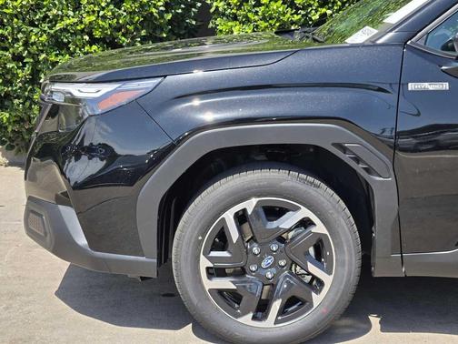 Crystal Black Silica 2026 Subaru Forester Hybrid Premium
