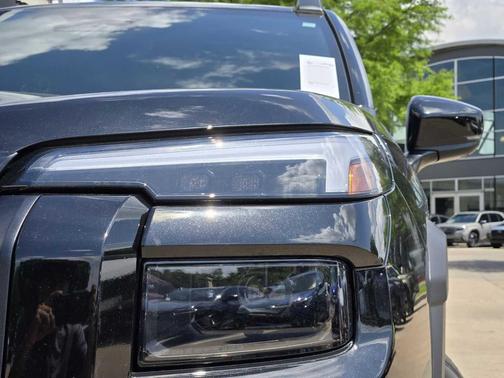 Crystal Black Silica 2026 Subaru Outback Limited