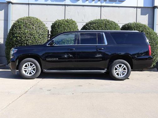 2018 Chevrolet Suburban LS