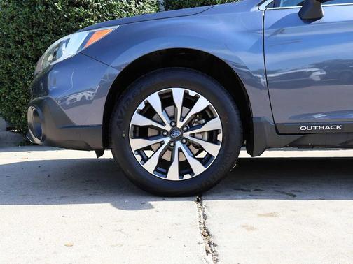 Carbide Gray Metallic 2017 Subaru Outback 2.5i Limited