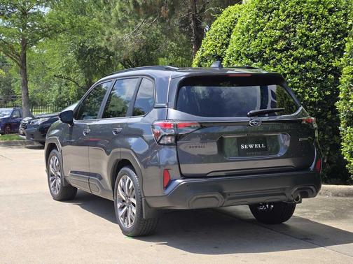 Magnetite Gray Metallic 2026 Subaru Forester Touring