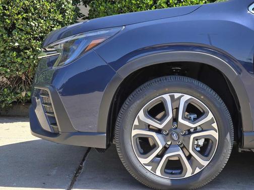 2025 Subaru Ascent Limited 7-Passenger