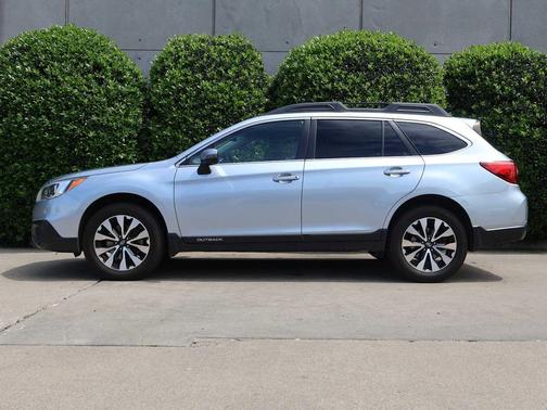 Ice Silver Metallic 2016 Subaru Outback 2.5i Limited