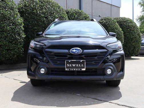 Crystal Black Silica 2025 Subaru Outback Premium