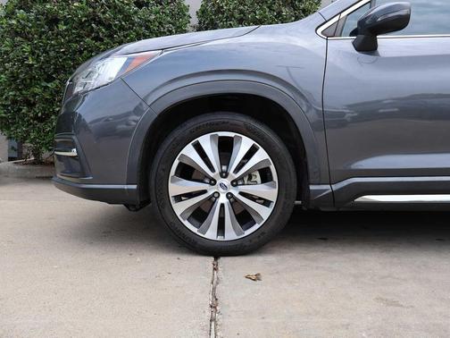 Magnetite Gray Metallic 2019 Subaru Ascent Limited 8-Passenger