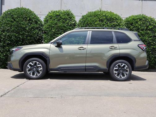 Autumn Green Metallic 2025 Subaru Forester Premium