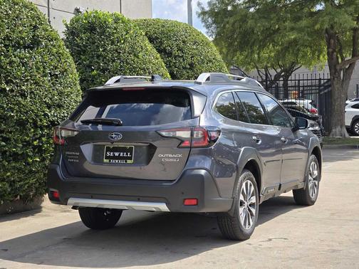 2025 Subaru Outback Touring