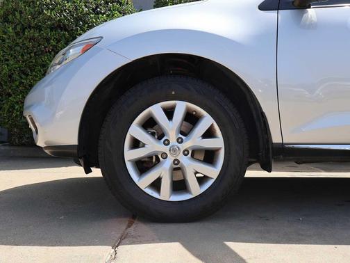 Brilliant Silver Metallic 2014 Nissan Murano SV