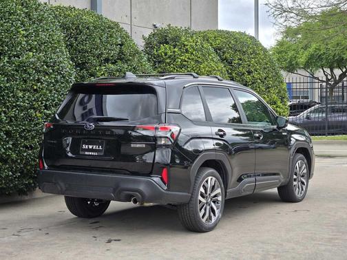 Crystal Black Silica 2026 Subaru Forester Hybrid Touring