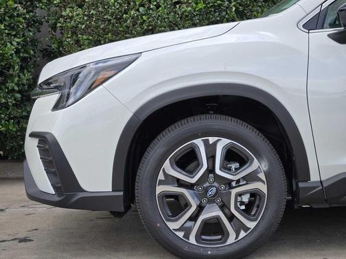 Crystal White Pearl 2026 Subaru Ascent Limited 7-Passenger
