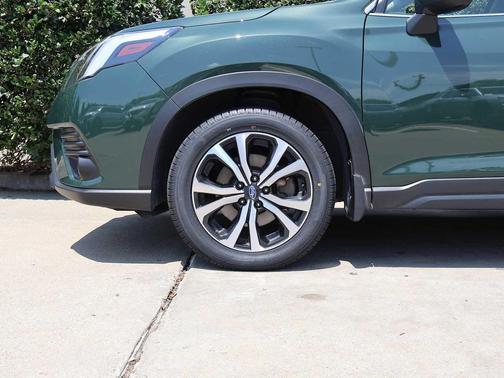 Cascade Green Silica 2023 Subaru Forester Limited