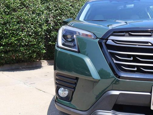 Cascade Green Silica 2023 Subaru Forester Limited