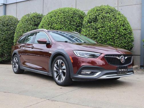 2018 Buick Regal TourX Essence