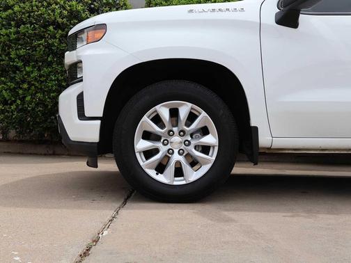 Summit White 2022 Chevrolet Silverado 1500 Limited Custom