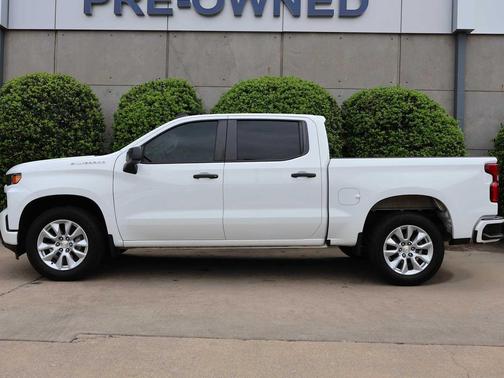 Summit White 2022 Chevrolet Silverado 1500 Limited Custom