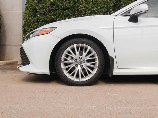 2018 Toyota Camry XLE