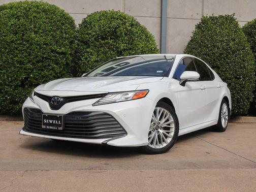 2018 Toyota Camry XLE