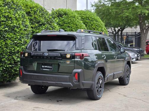 Deep Emerald Green Pearl 2026 Subaru Outback Wilderness