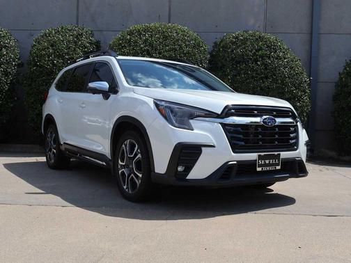Crystal White Pearl 2023 Subaru Ascent Limited 7-Passenger