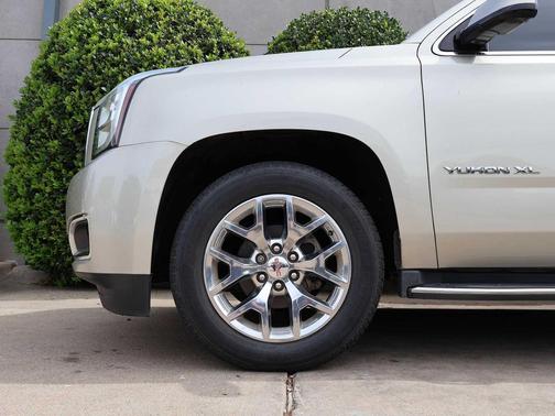 2016 GMC Yukon XL SLE