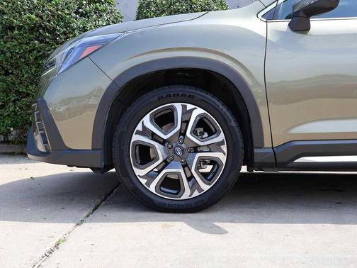 Autumn Green Metallic 2023 Subaru Ascent Limited 7-Passenger
