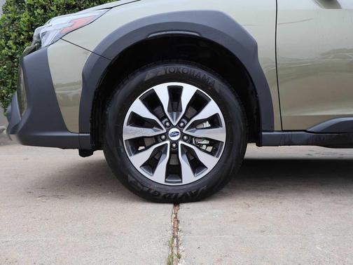 2025 Subaru Outback Touring